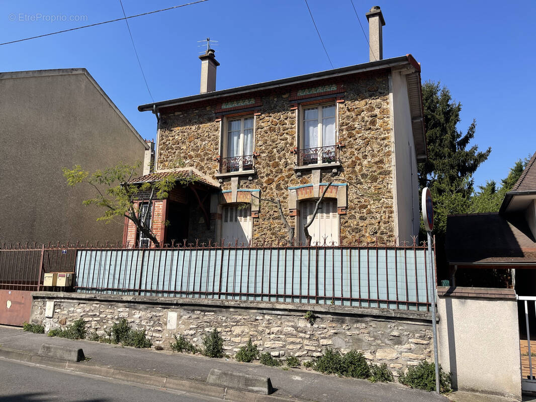 Maison à CHAMPIGNY-SUR-MARNE
