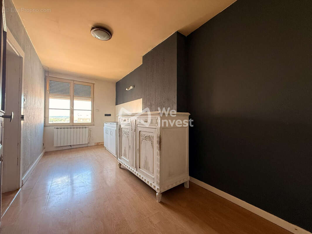 Appartement 320 m² à Stenay  - photo 3
