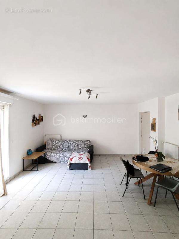 T3 de 67 m² avec jardin-terrasse de 38,5 m² plein sud, parking en sous-sol et résidence sécurisée – Investissement locatif (bail - photo 4