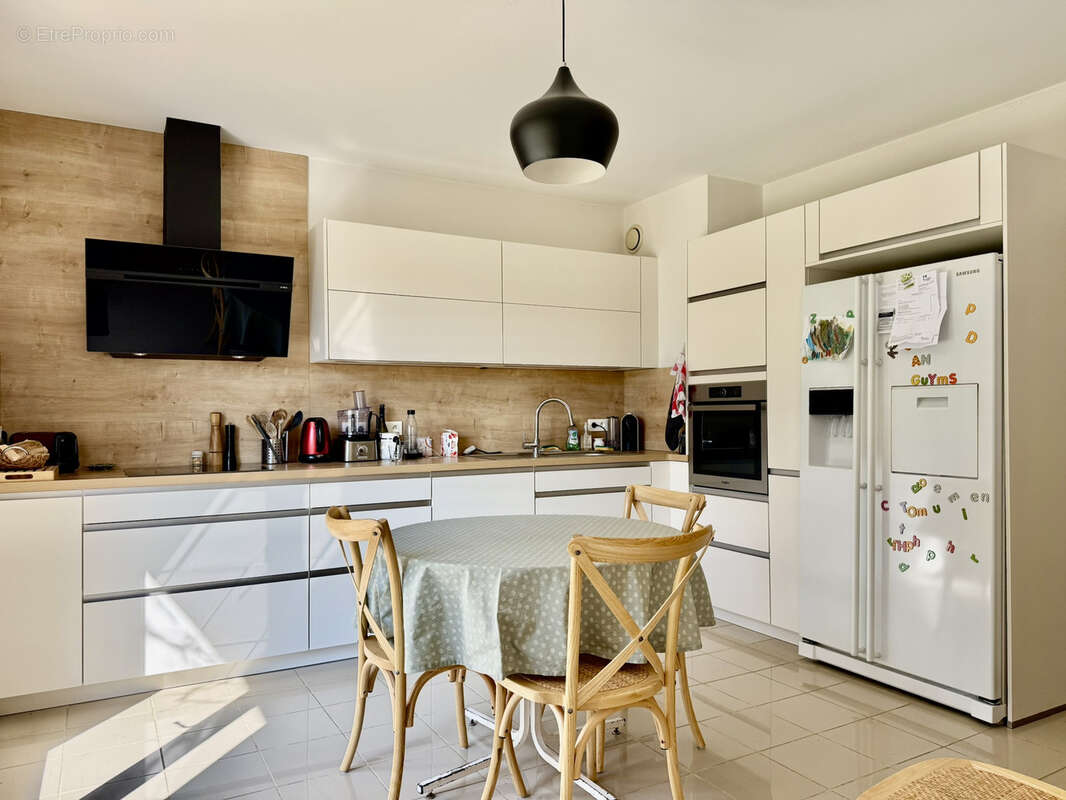 Maison à PONT-SAINTE-MARIE