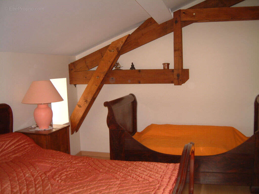 Maison à LACAPELLE-BIRON