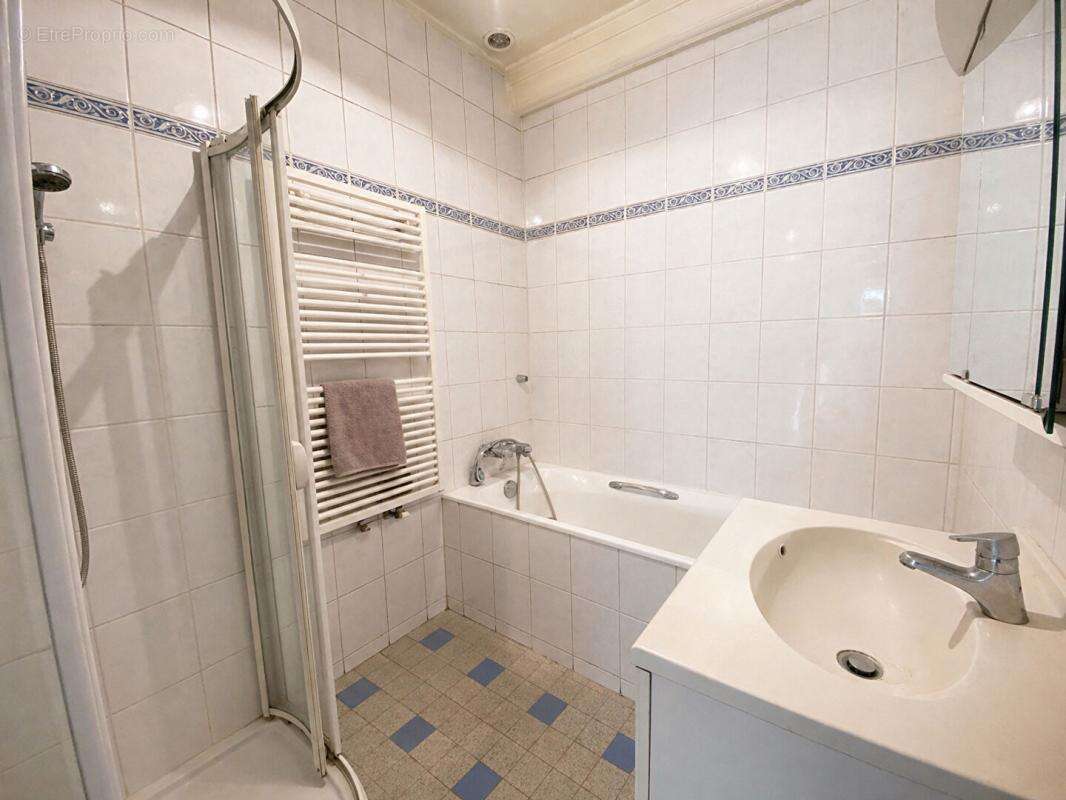 EXCLUSIVITÉ - Maison à vendre avec dépendances à Uchizy - photo 12