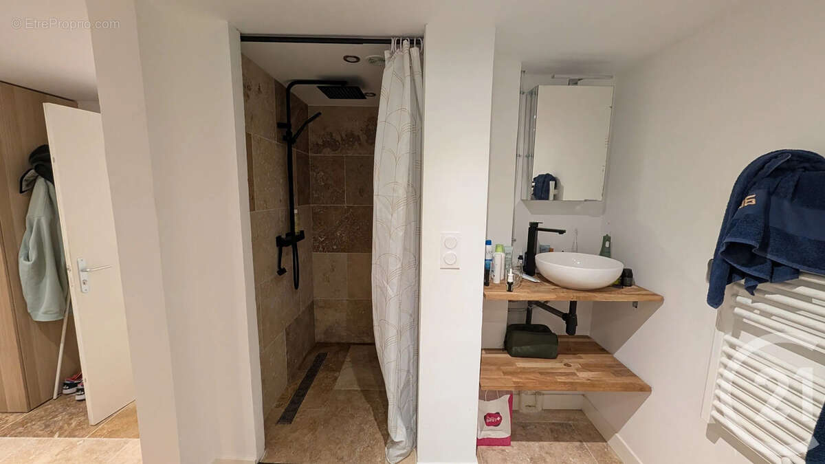 Appartement à MARSEILLE-7E