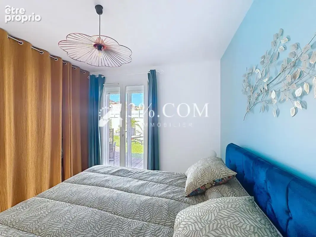 Maison de plain-pied avec piscine, jardin et vue dégagée sur - photo 27
