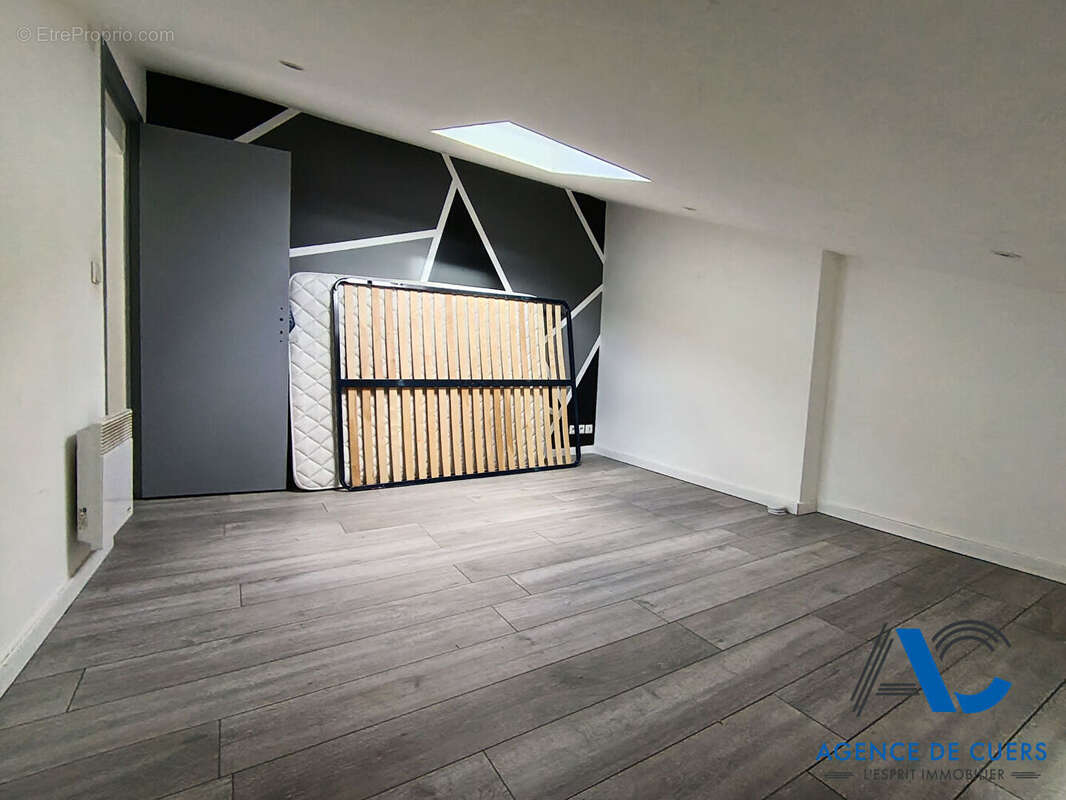 Appartement à CUERS