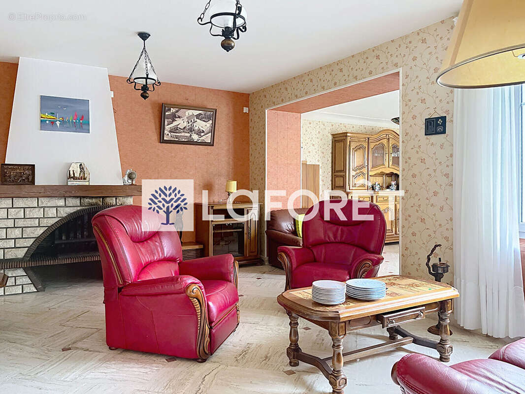 Maison à ASSAIS-LES-JUMEAUX