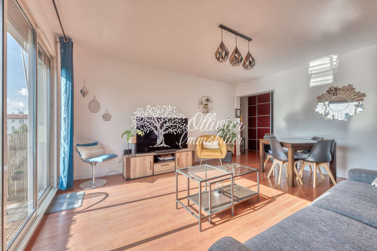 Appartement à LE PERREUX-SUR-MARNE