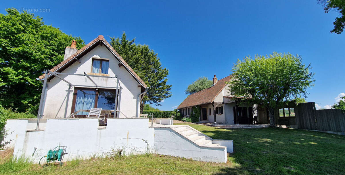 Maison à PERRIGNY-SUR-LOIRE