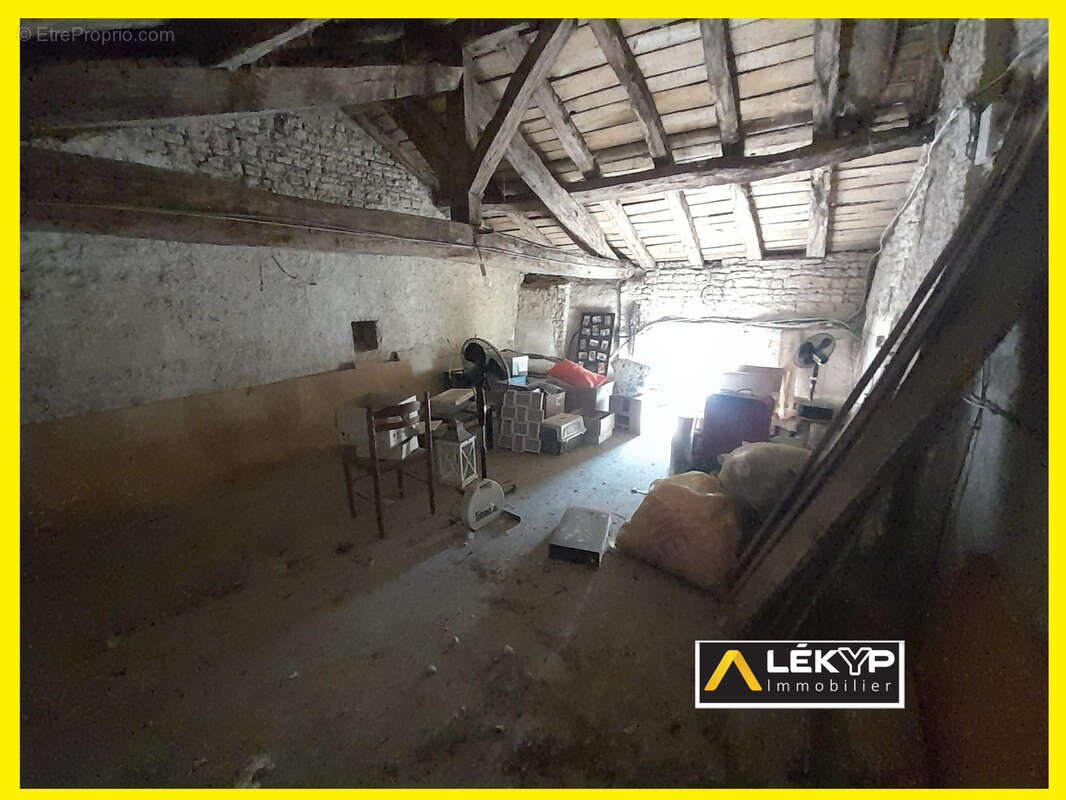 Maison à Massac (17490) - photo 18