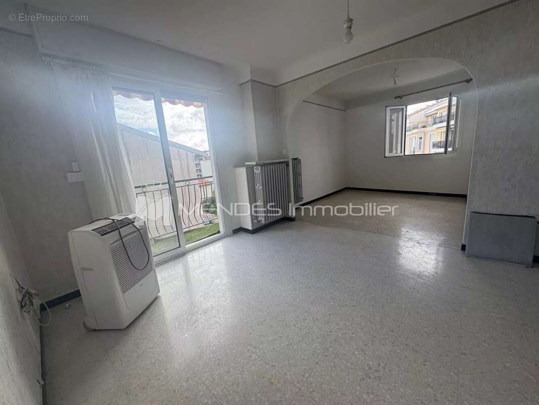 Appartement à ROQUEBRUNE-CAP-MARTIN