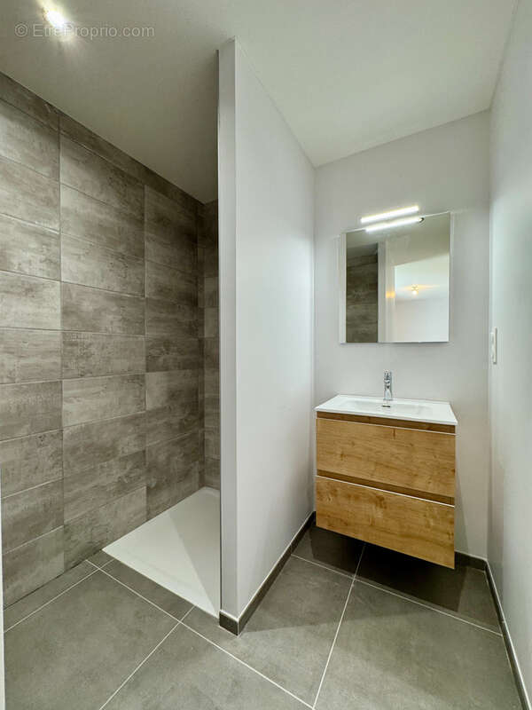 Maison 121 m² à Pugey  - photo 8