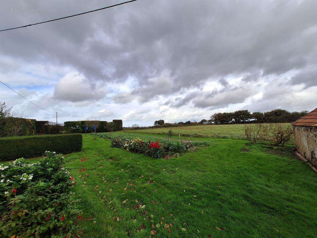 Maison à PLOUGASNOU