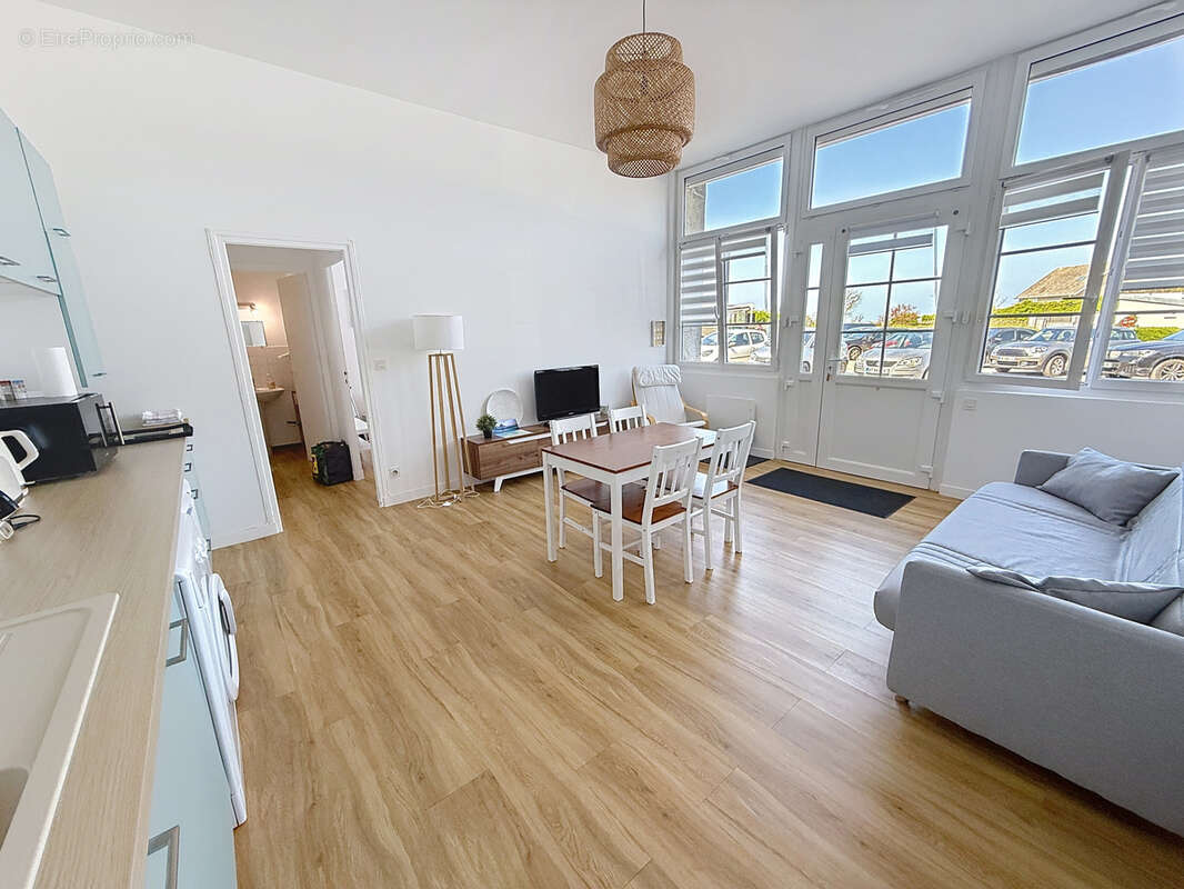 Appartement à CAROLLES