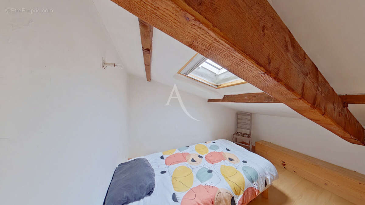 Maison à GINASSERVIS