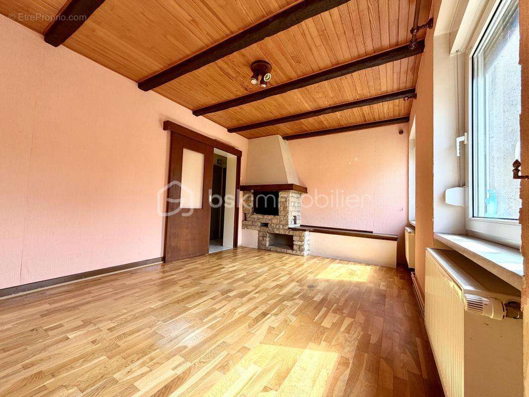 Appartement à PUTTELANGE-AUX-LACS