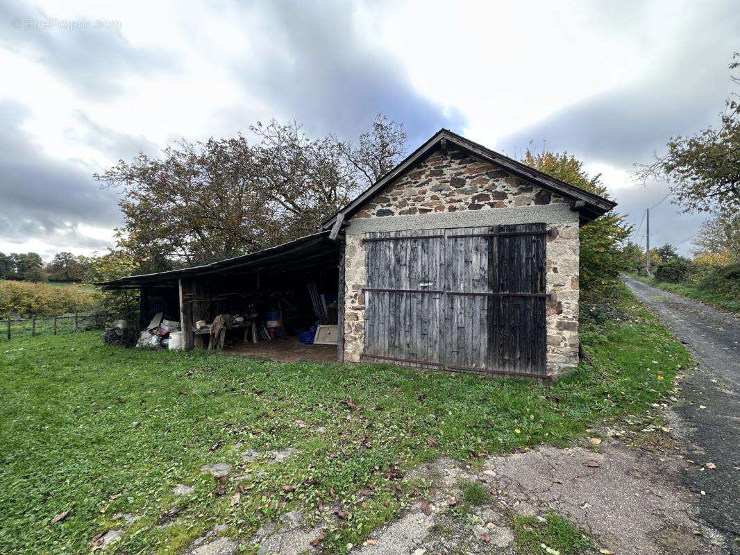 Maison à LA PORCHERIE
