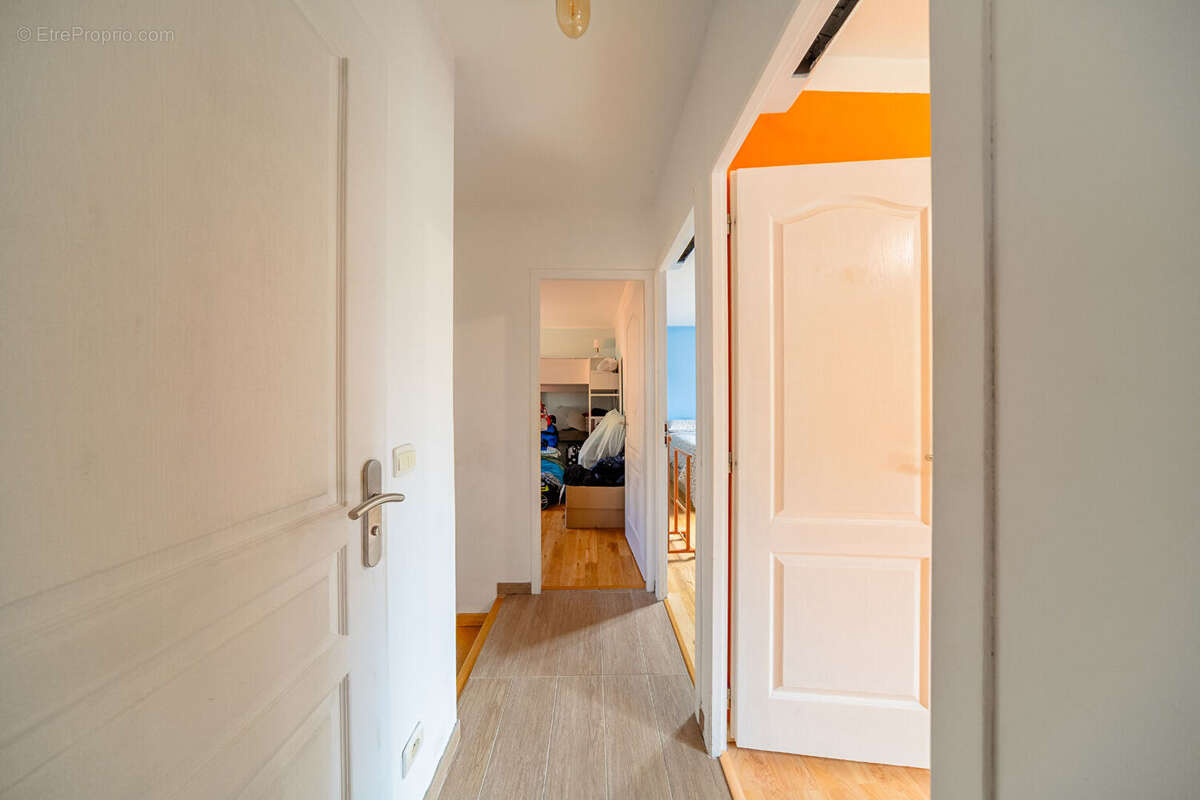 Maison à ENSUES-LA-REDONNE