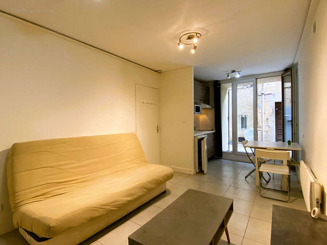 Appartement à JOUQUES