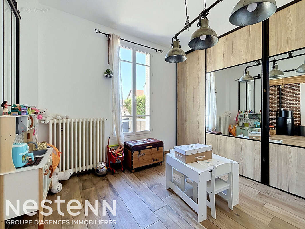 Charmante maison familiale de 85 m² avec sous-sol total et grand garage - photo 9