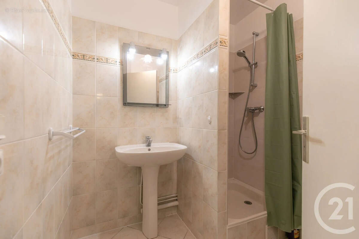 Appartement à SAINT-MAUR-DES-FOSSES