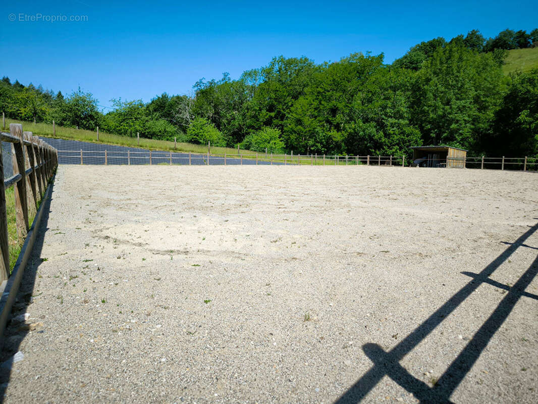 Ensemble immobilier de caractère dans un cadre bucolique - photo 12
