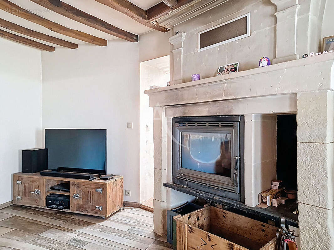 Maison à DOUE-LA-FONTAINE