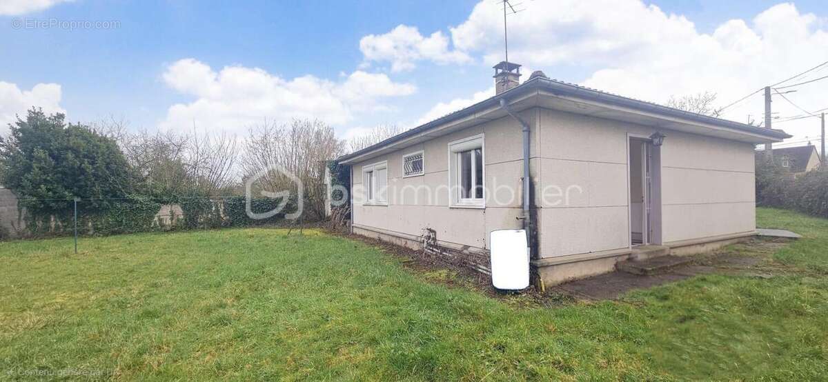 GIEN - Pavillon de plain-pied avec grand jardin clos de 1 068 m² - potentiel à exploiter - photo 4