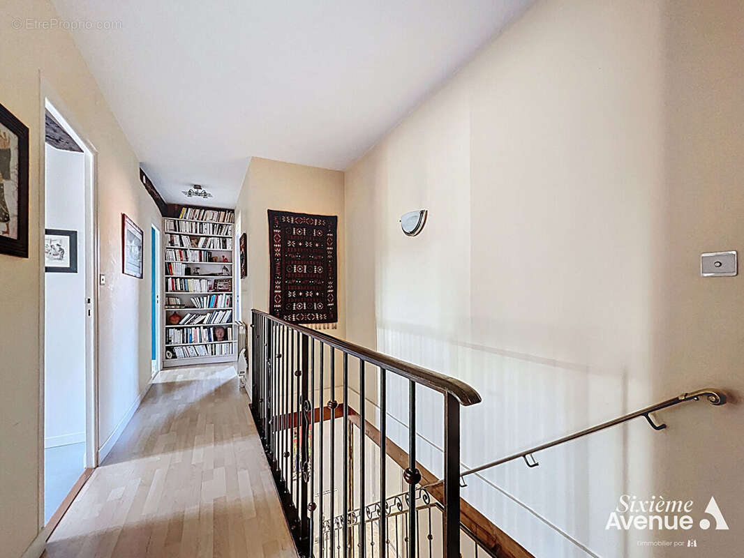 Appartement à SAINT-SYMPHORIEN-D'OZON