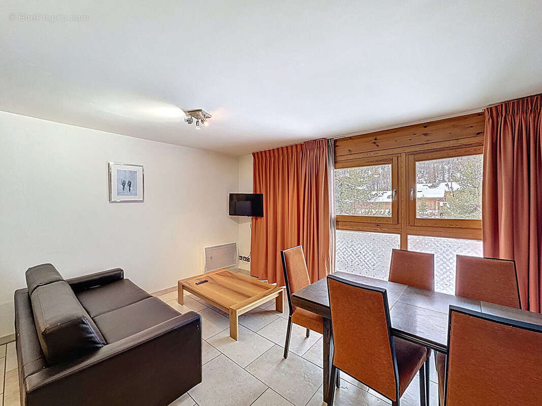 Appartement à SAINT-CHAFFREY