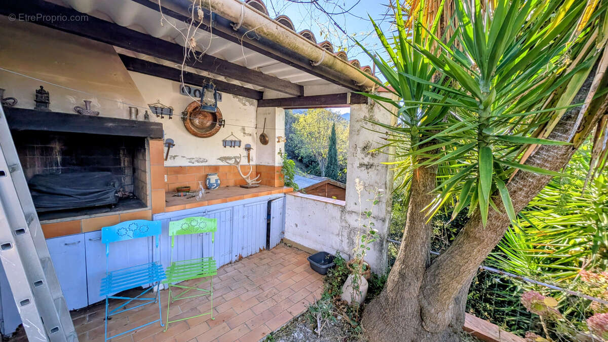 Maison à LAROQUE-DES-ALBERES