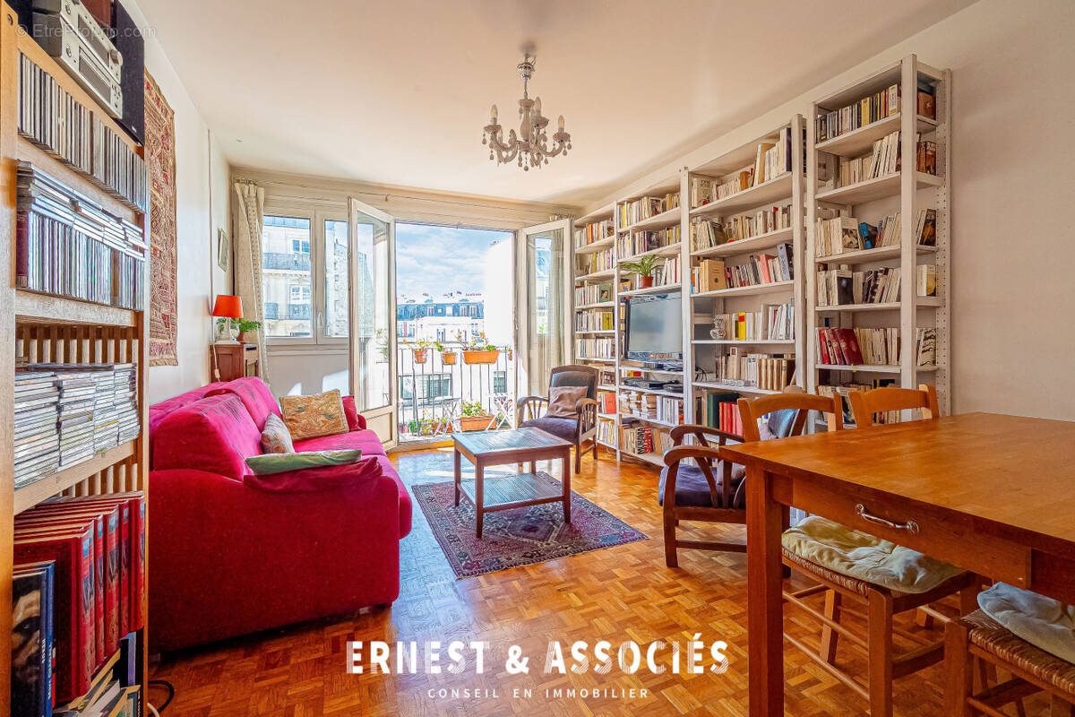 Appartement à PARIS-10E