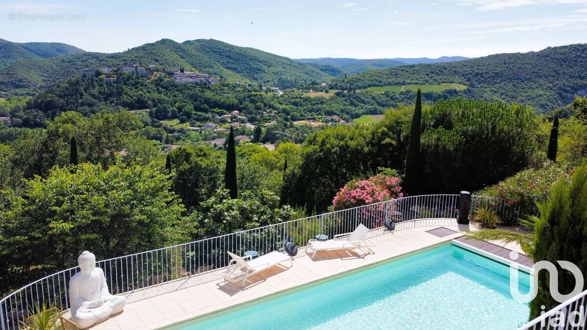 Photo 1 - Maison à ALBA-LA-ROMAINE