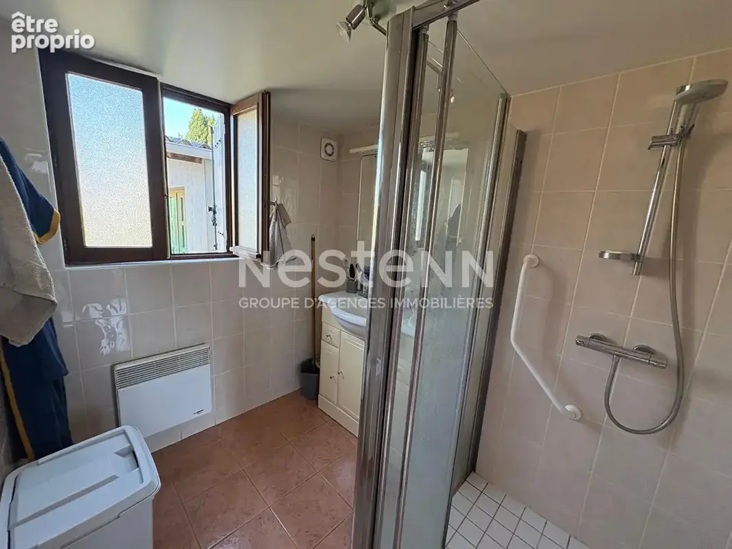 Maison de plain-pied avec beau jardin- bort les orgues - photo 12