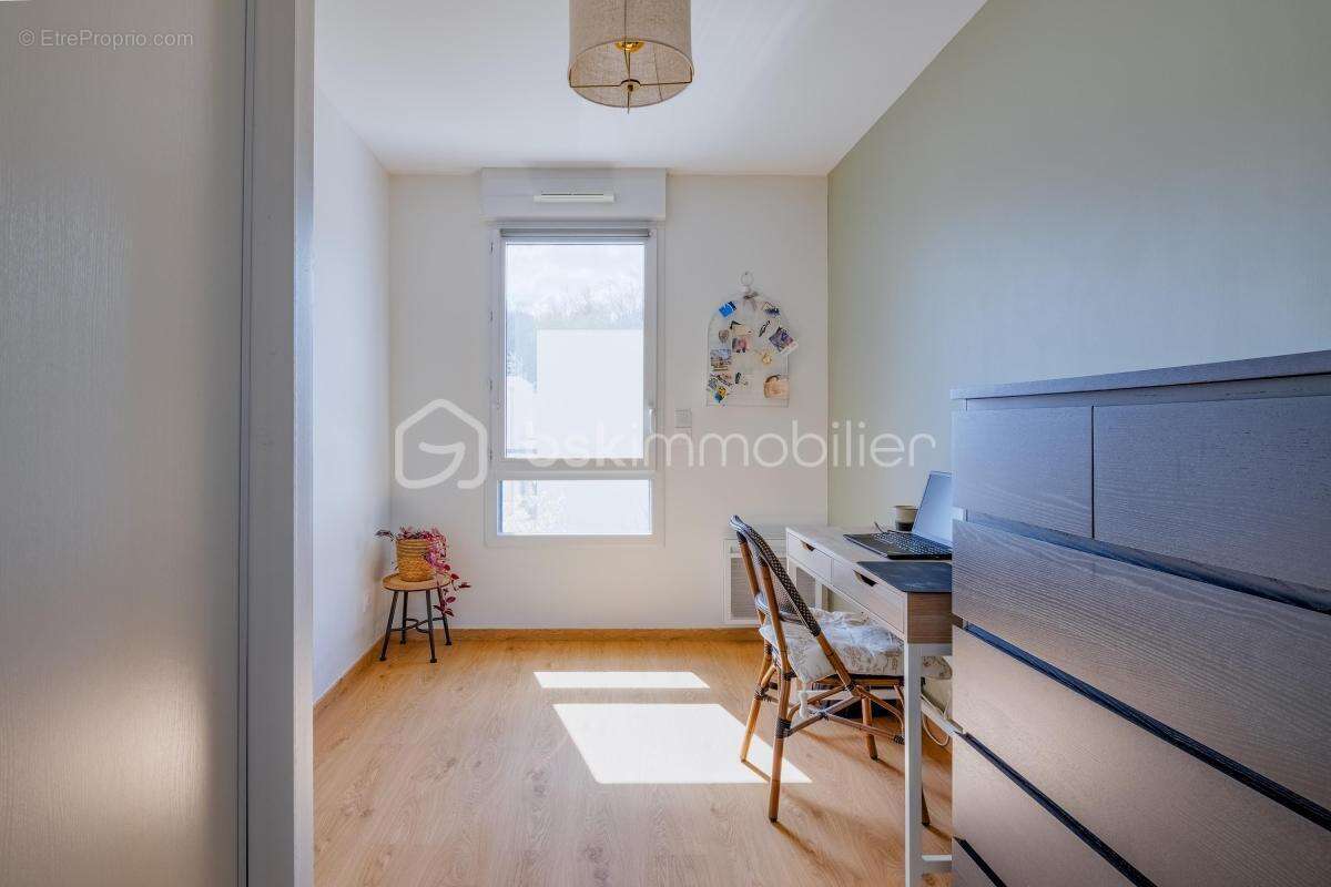 Appartement à MEYZIEU