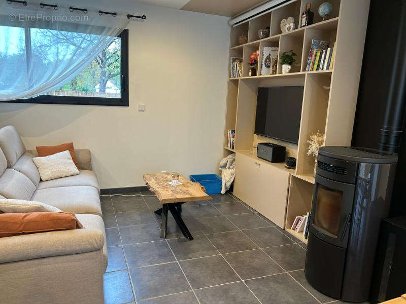 Maison à ARGENCES