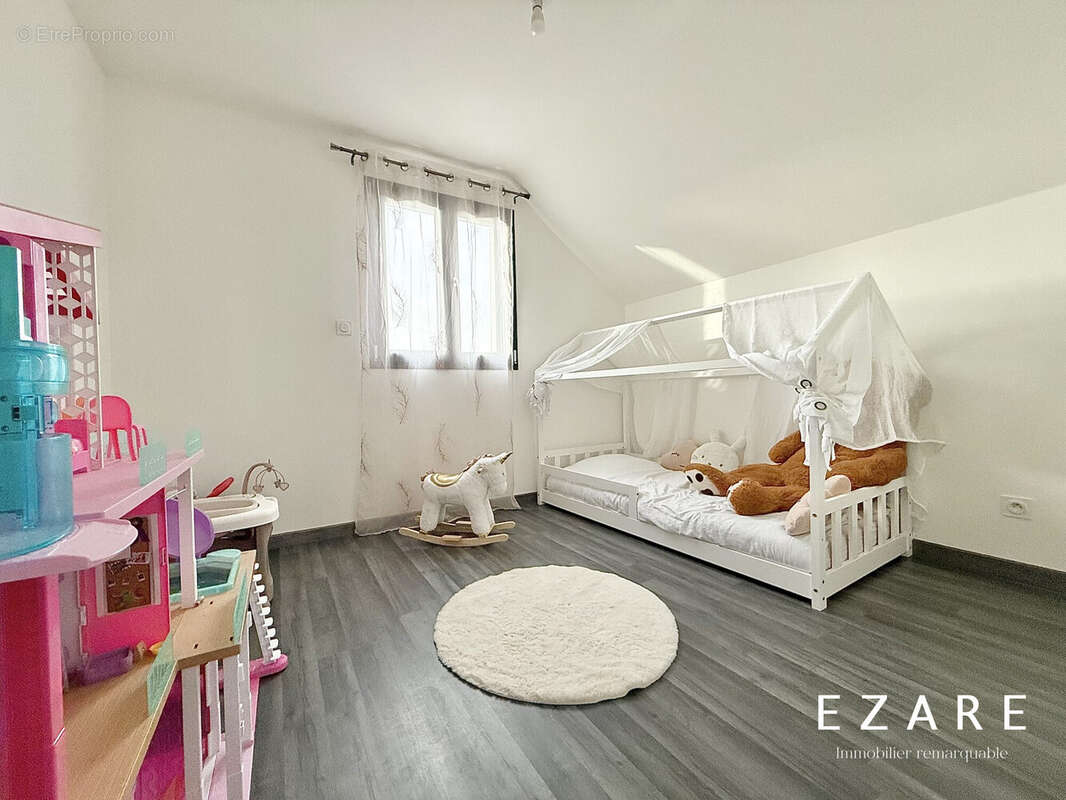 Maison à MAGNY-SUR-TILLE