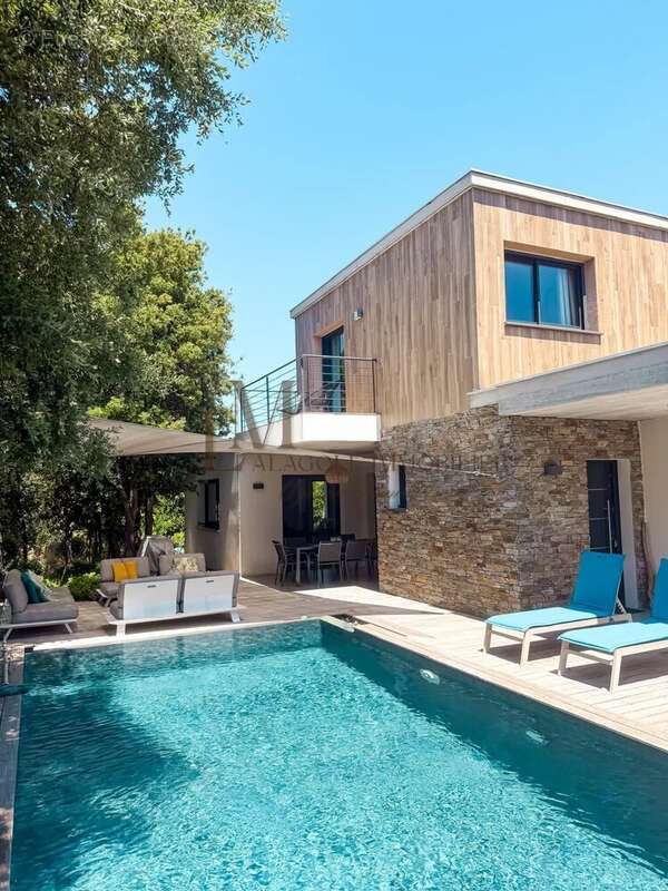 Villa T5 moderne à Porto-Vecchio - photo 25