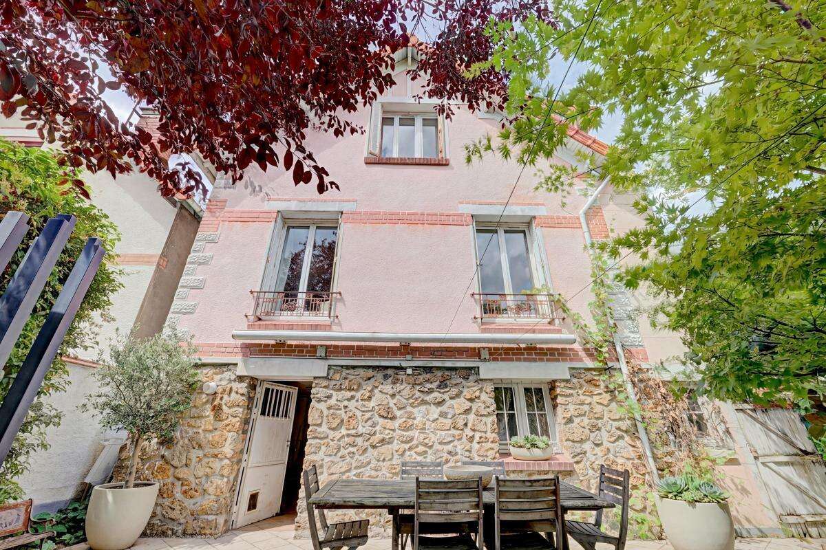 Maison à NEUILLY-SUR-MARNE