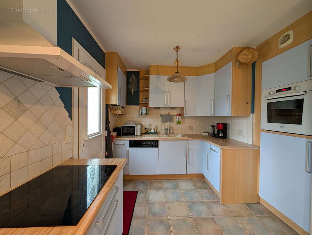 Maison à LE VIVIER-SUR-MER