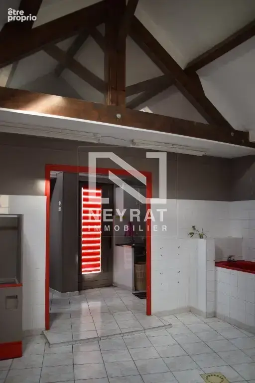 SAULIEU - immeuble avec Local commercial 230m² dans la rue principale - photo 5