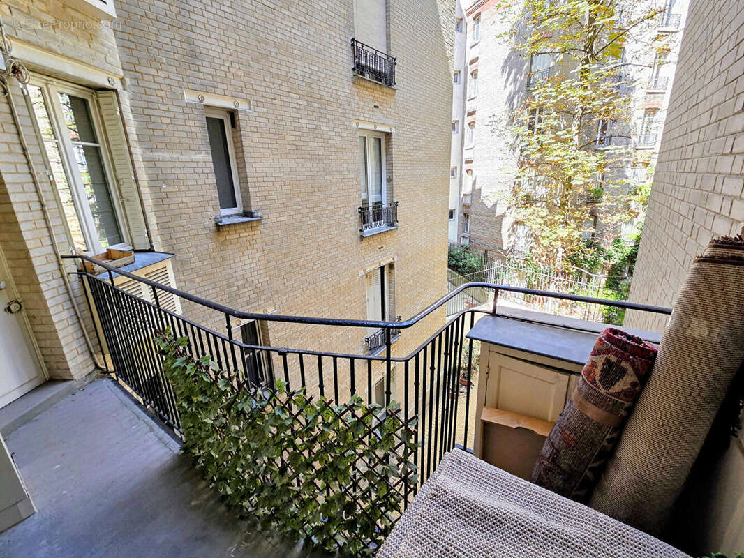 M° Sèvres - Lecourbe  - 6P + Chambre de service - photo 9