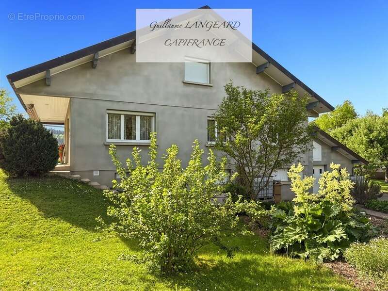 Groissiat (01) - maison spacieuse 6 pièces – 163 m² – terrain 1763 m² - photo 6