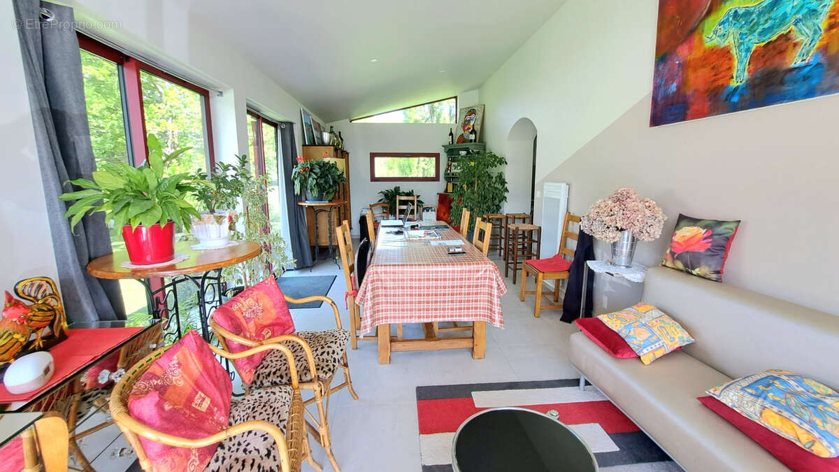 Maison à PRAT-BONREPAUX