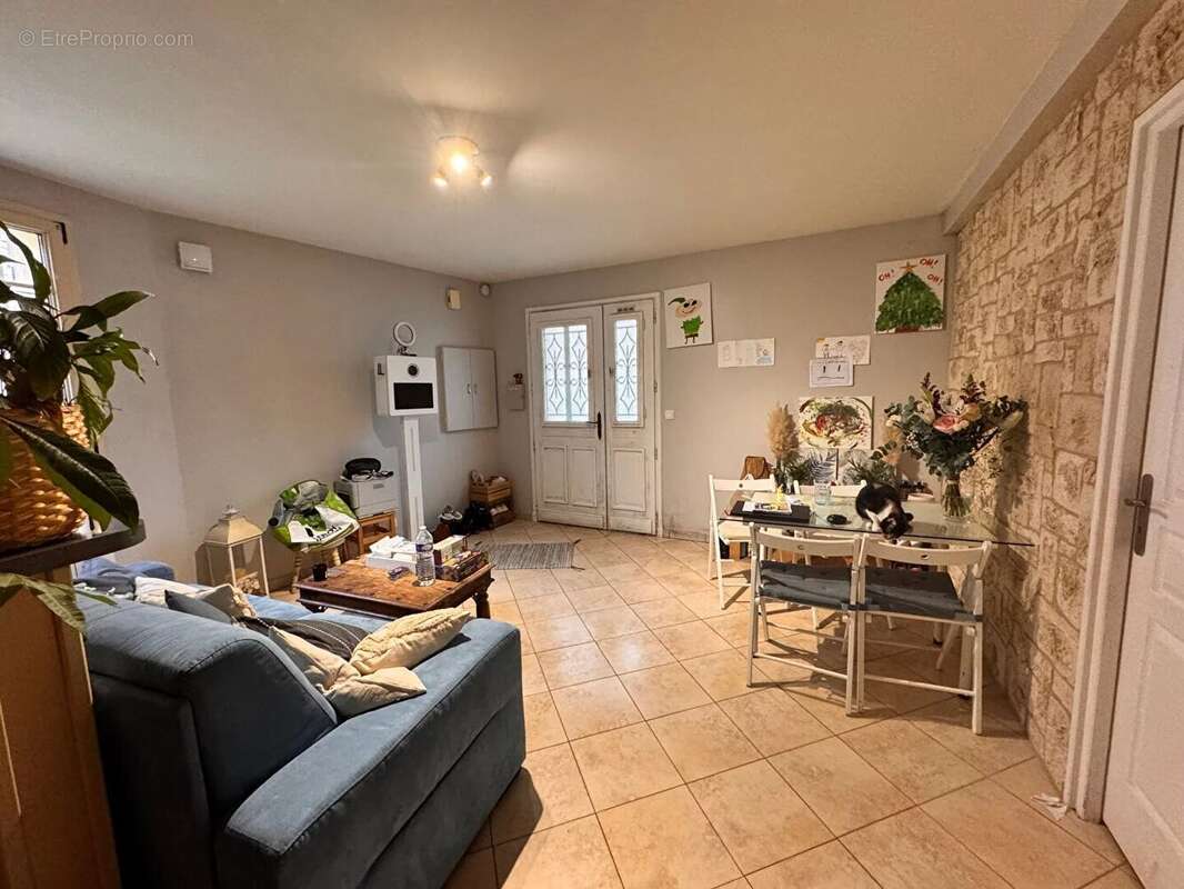 Appartement à CRESPIERES