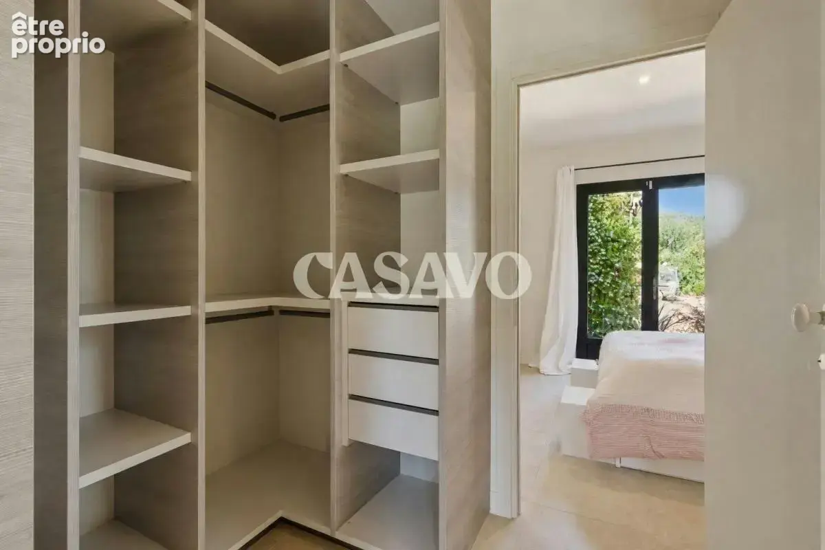 Vente Maison 5 pièces de 180m² - 13760 Saint-Cannat - photo 16