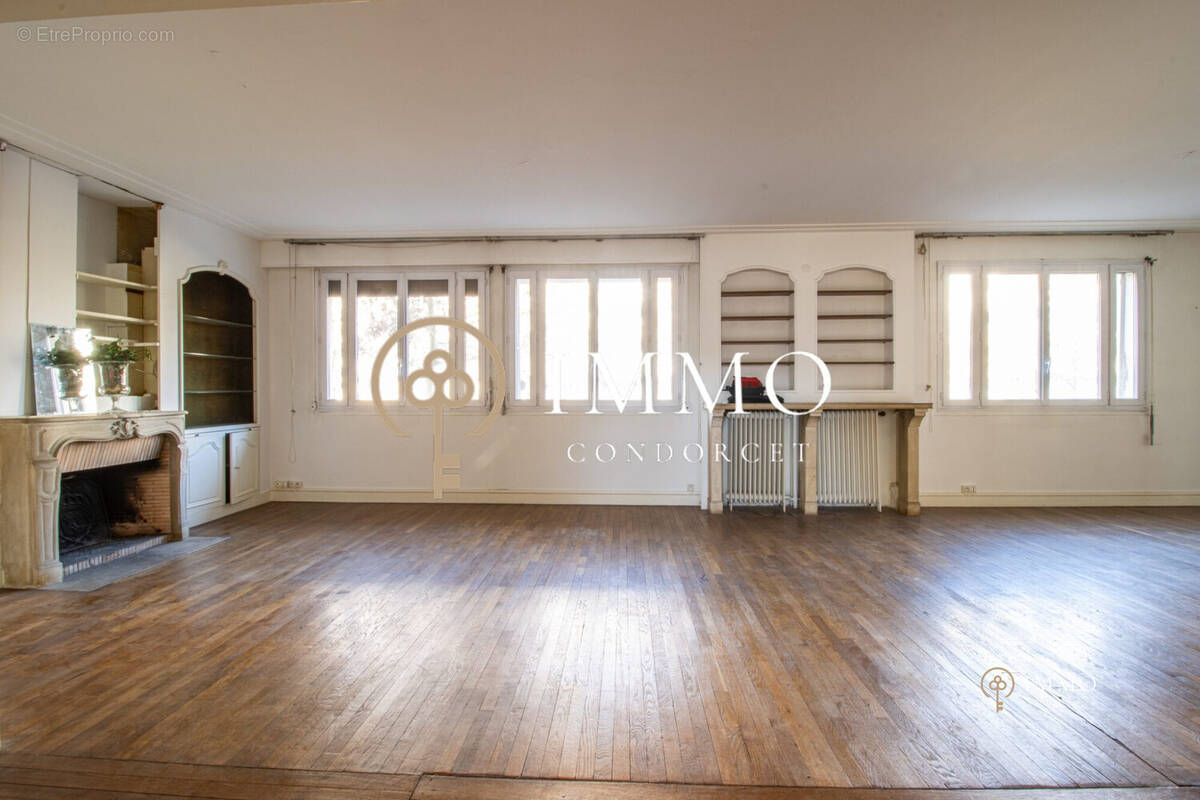 Appartement à BOURG-LA-REINE