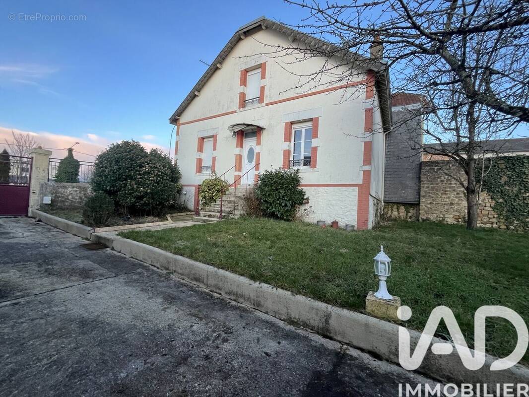 Photo 1 - Maison à CHARLEVILLE-MEZIERES