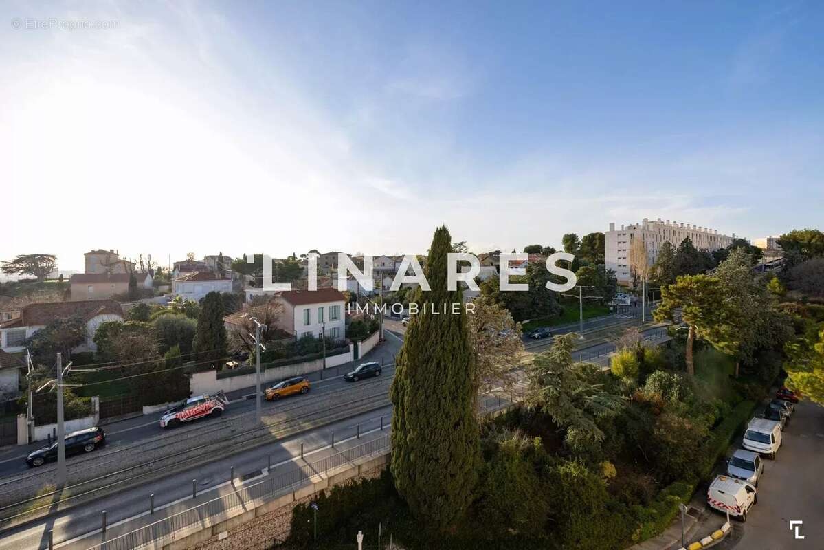 Appartement à MARSEILLE-12E