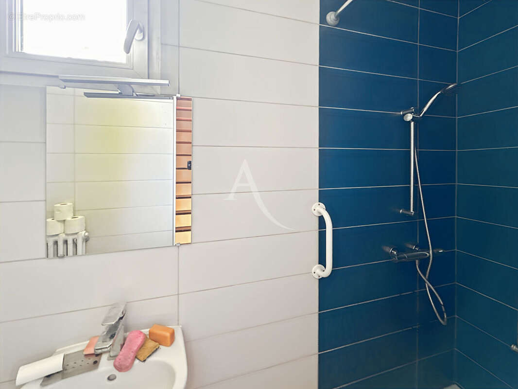 Maison 70 m² à Poissy  - photo 4