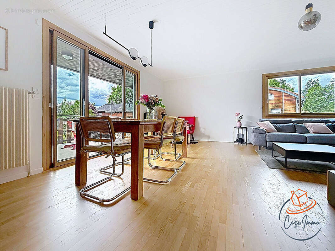 Maison à PREVESSIN-MOENS